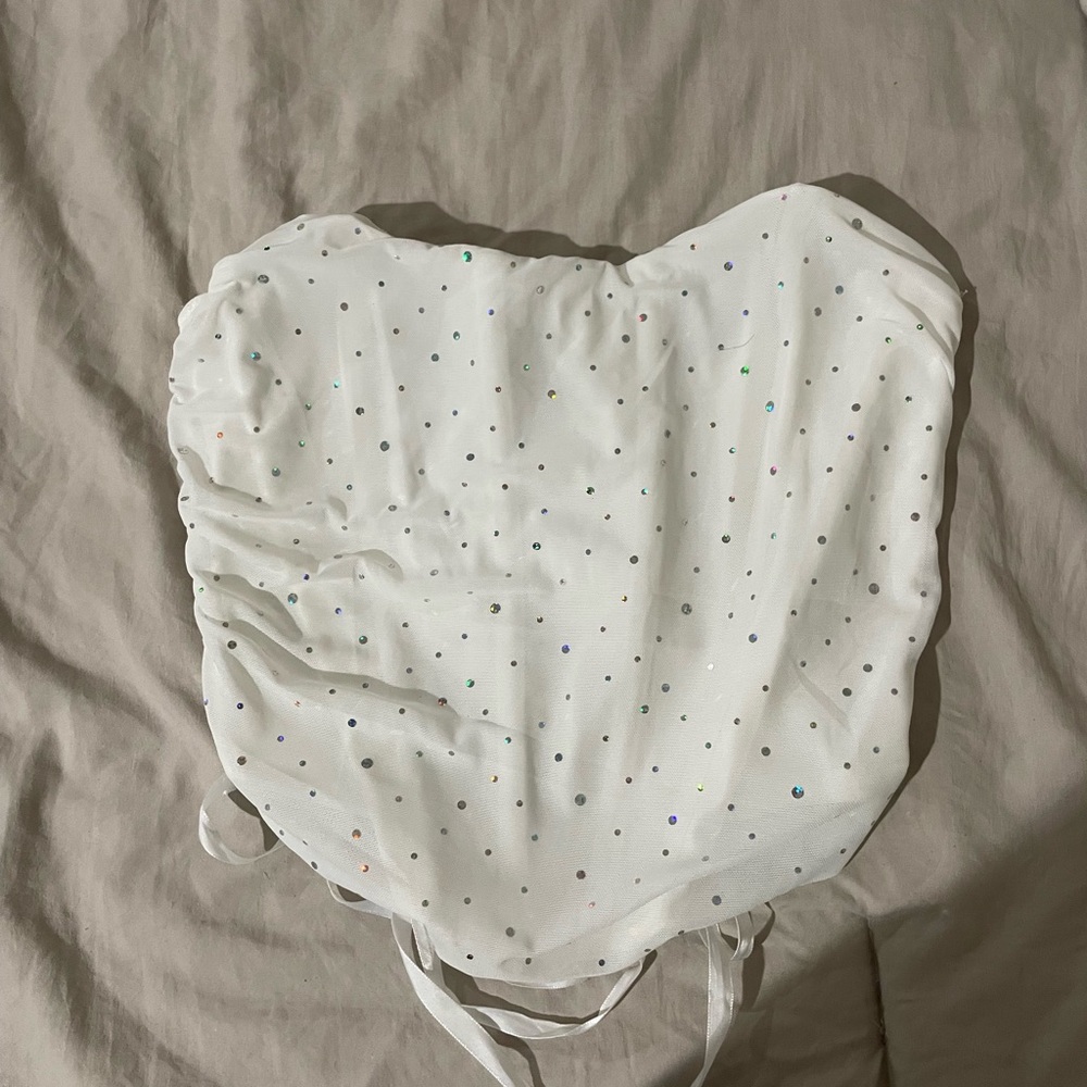 White corset top - Picture 2 of 3